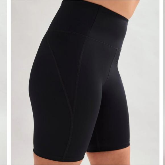 NEW Girlfriend Collective Women's Black High-Waisted Biker Shorts - Picture 3 of 10